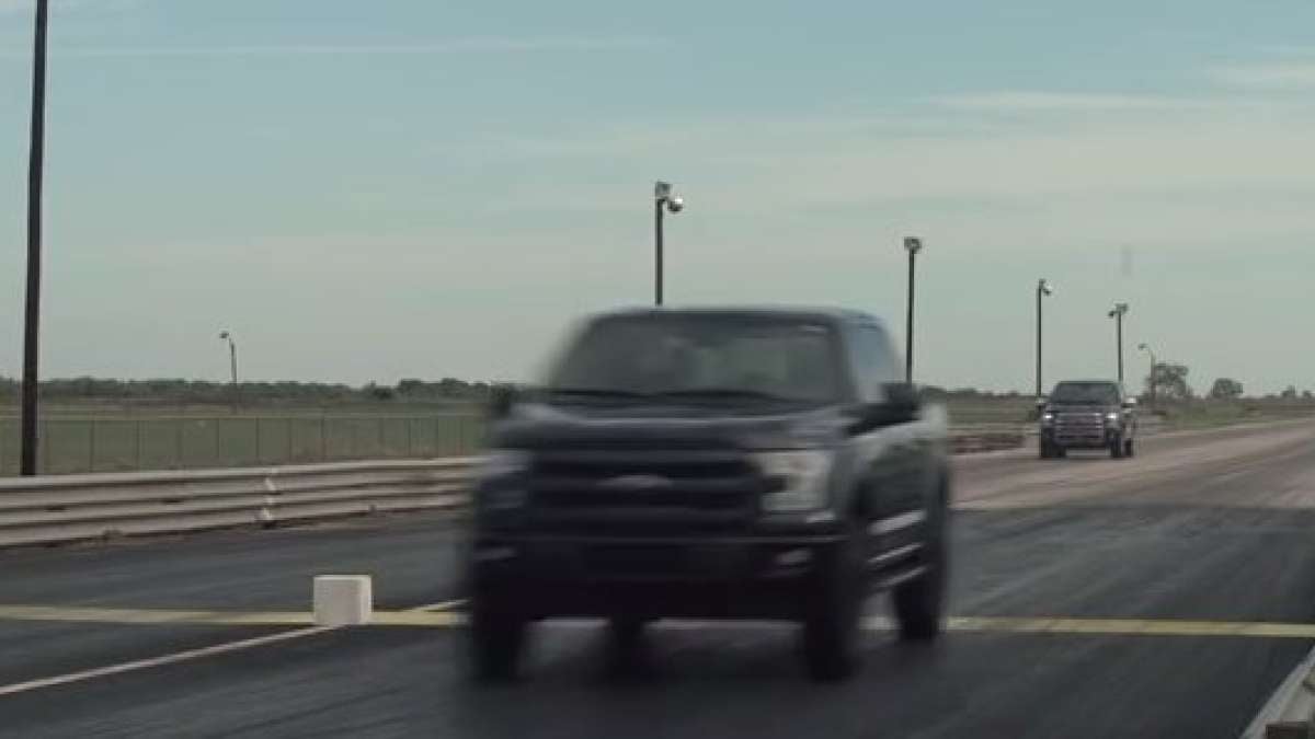 VelociRaptor 650 VS F150