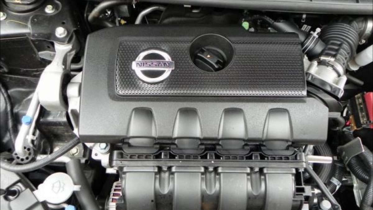 2013 Nissan Sentra engine