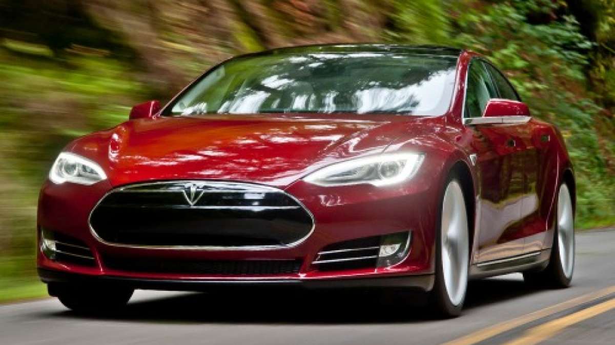 2013 Tesla Model S recall