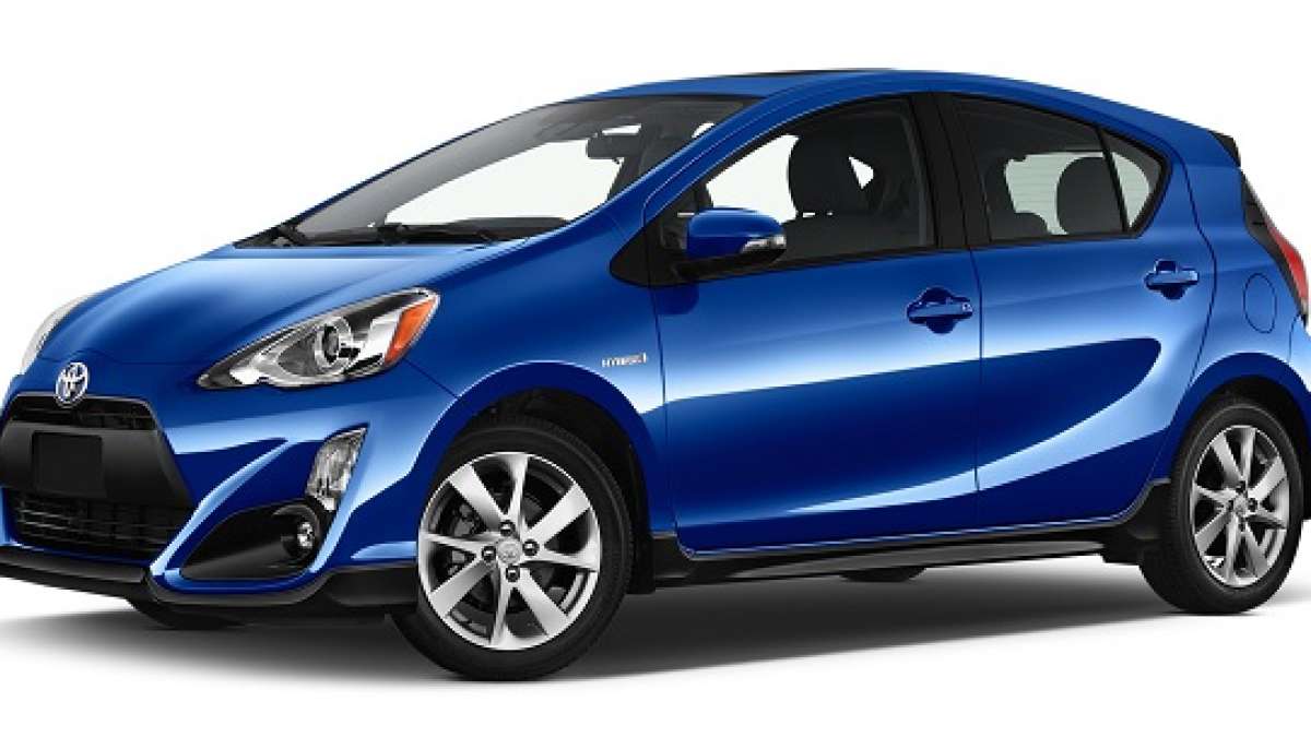 2017 Toyota Prius c changes include style and safety.