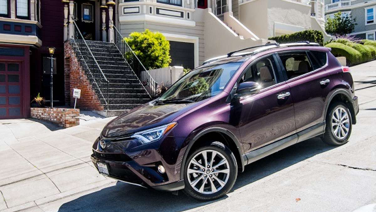 Consumer Reports compared the Toyota RAV4 to the Honda CR-V, and the winner was clear.