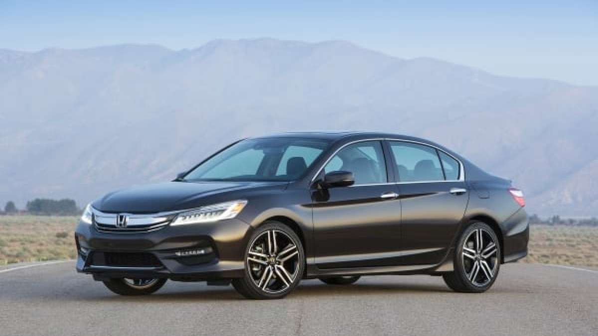 2016-Honda_Accord-Sedan