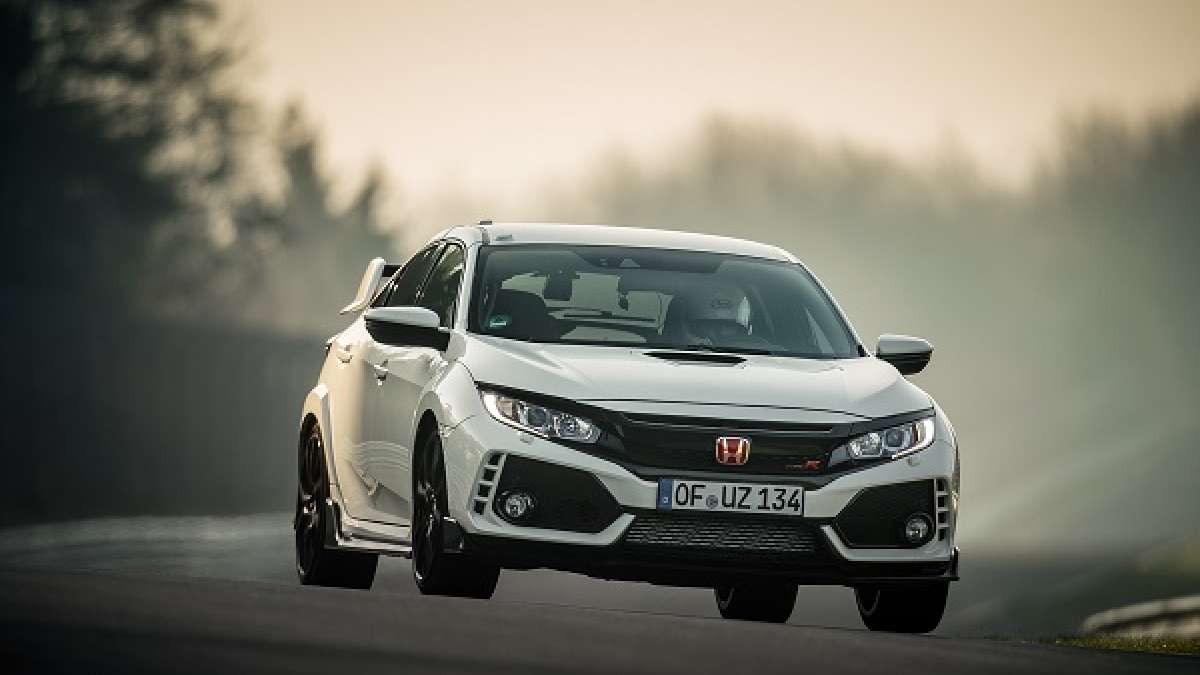 2018_Honda_Civic_Type_R_Nurbergring_American_Honda_2017