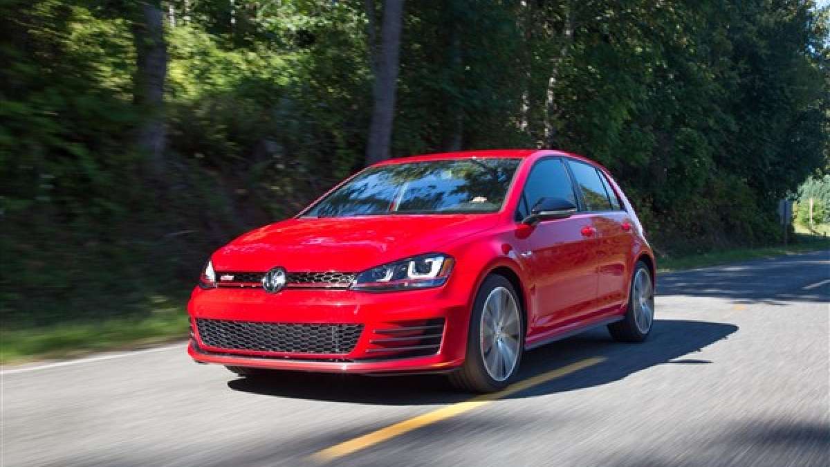 VW described the changes that have been engineered into the 2018 Golf family.