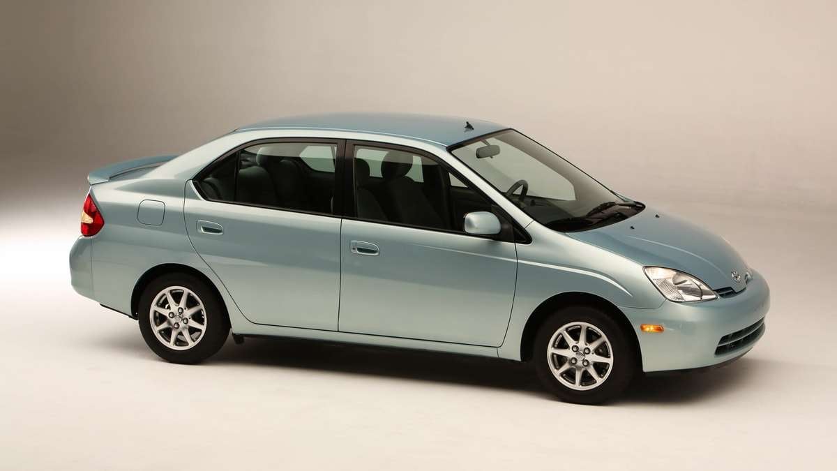 2000 Toyota Prius First Generation Green