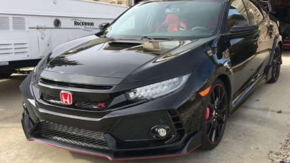 2017 Honda Civic Type R Black Pearl Unwrapping