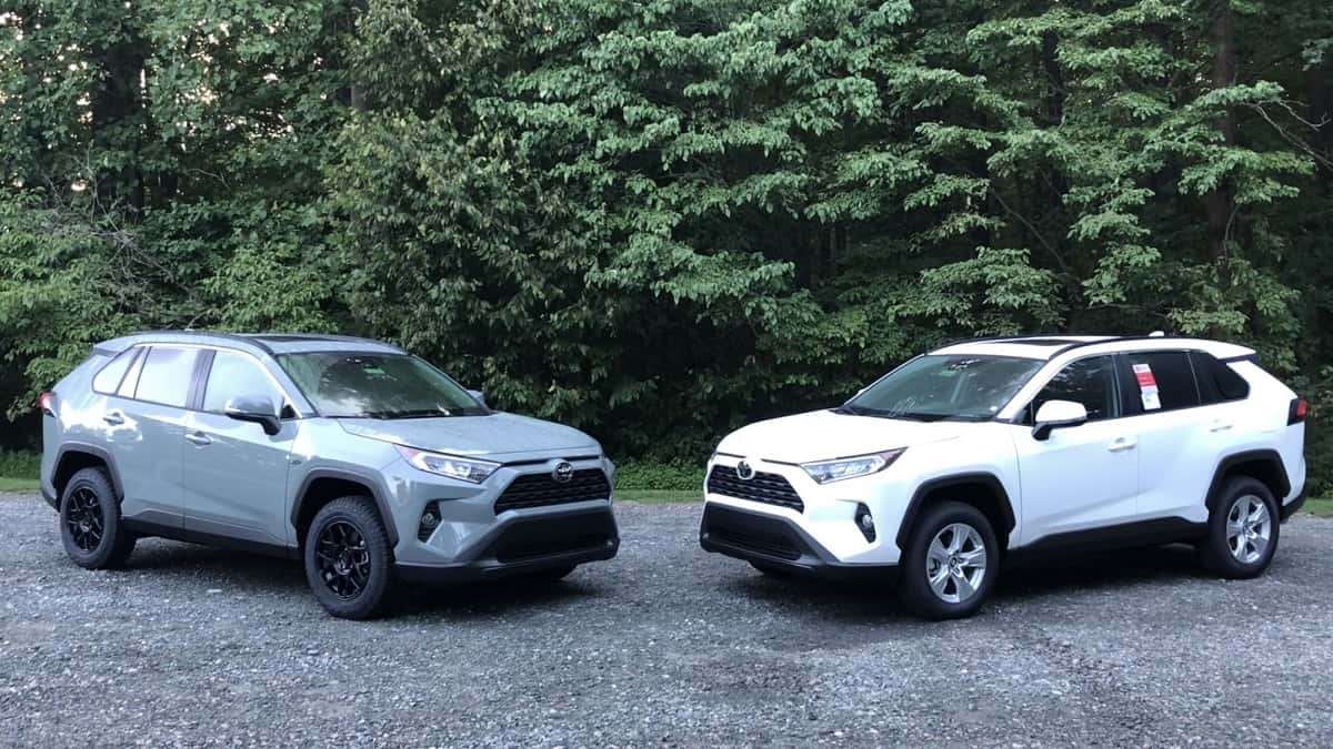 2019 Toyota RAV4 XLE AWD in Lunar Rock with XP Trail package