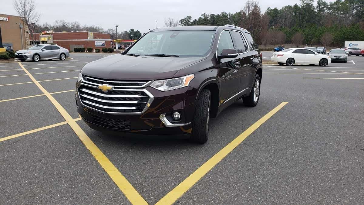 2020 Chevrolet Traverse AWD High Country Front Full View