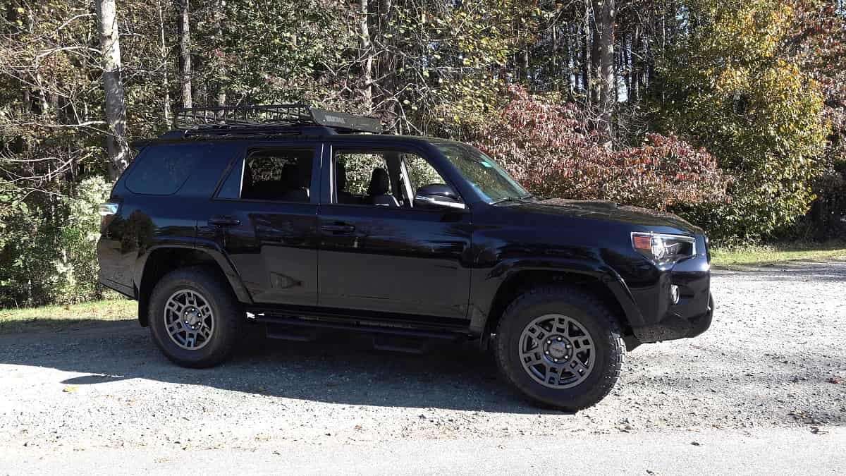 2020 Toyota 4Runner Venture Special Edition Midnight Black Metallic profile