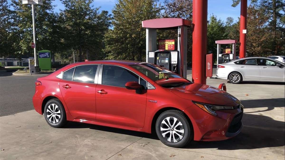 2020 Toyota Corolla Hybrid Barcelona Red Metallic profile