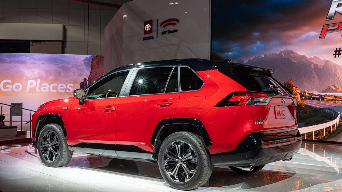 Poorly Designed Cable Costs Toyota RAV4 Owners