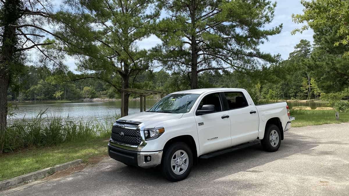2021 Toyota Tundra SR5 CrewMax Super White profile view front end