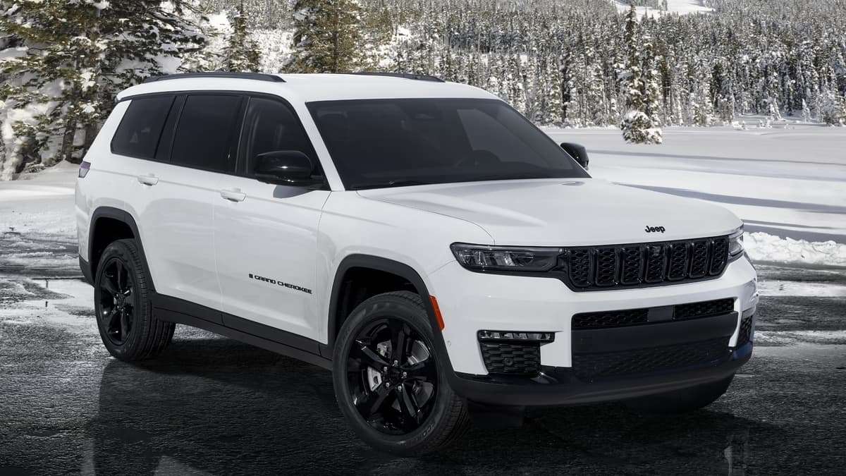 2022 Jeep Grand Cherokee L Black Package