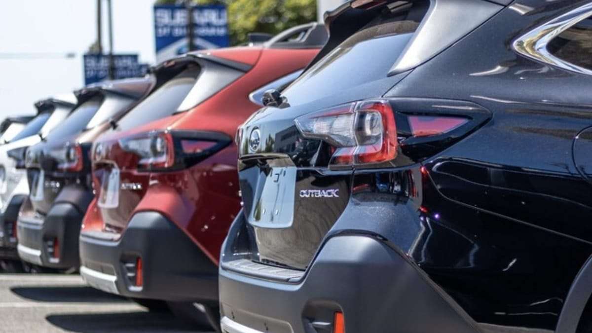 2022 Subaru Forester, 2022 Subaru Outback