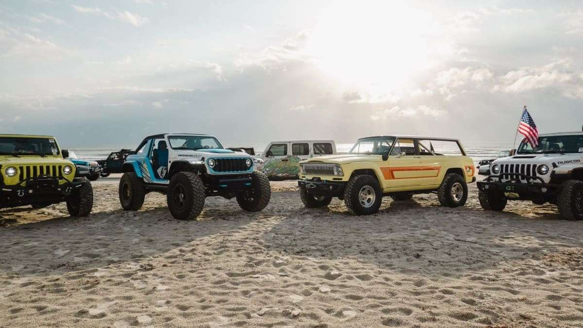 2023 Jeep Beach wide shot Daytona Beach