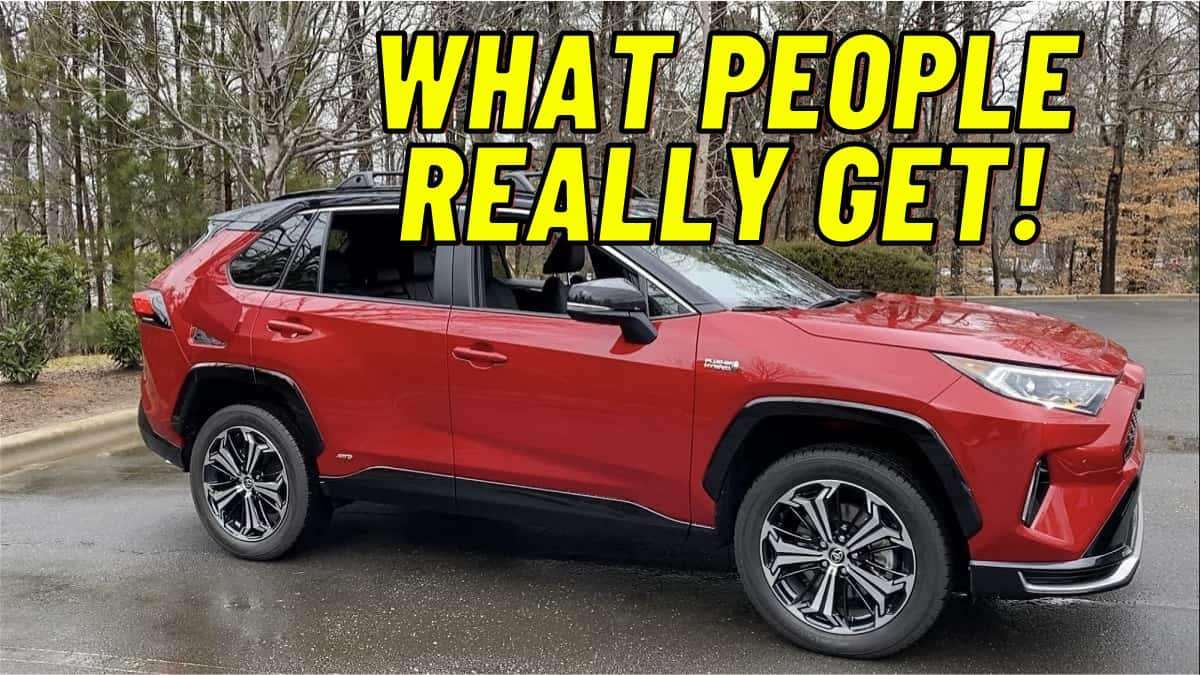 2022 Toyota RAV4 Prime XSE Supersonic Red profile view