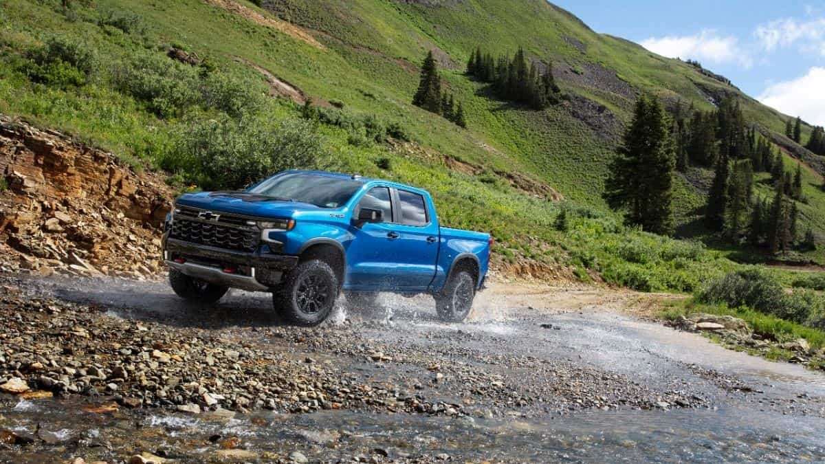 2024 Chevrolet Silverado ZR2 Gets Duramax Turbo-Diesel