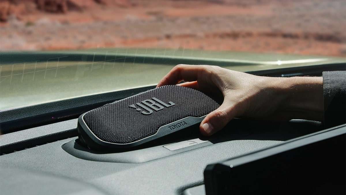 2024 Toyota Tacoma interior JBL flex speaker