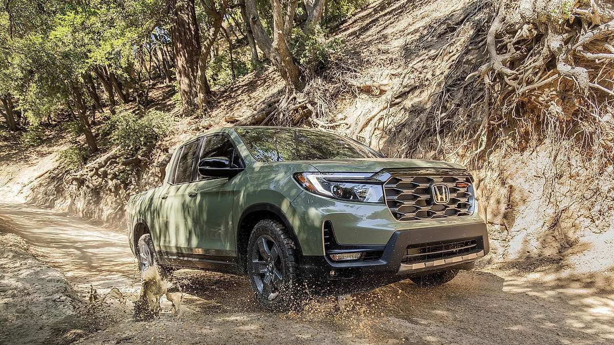 Honda Ridgeline Owners Call the Truck 'Solid' and 'Flawless,' but One Sensor Keeps Yelling at Them Anyway