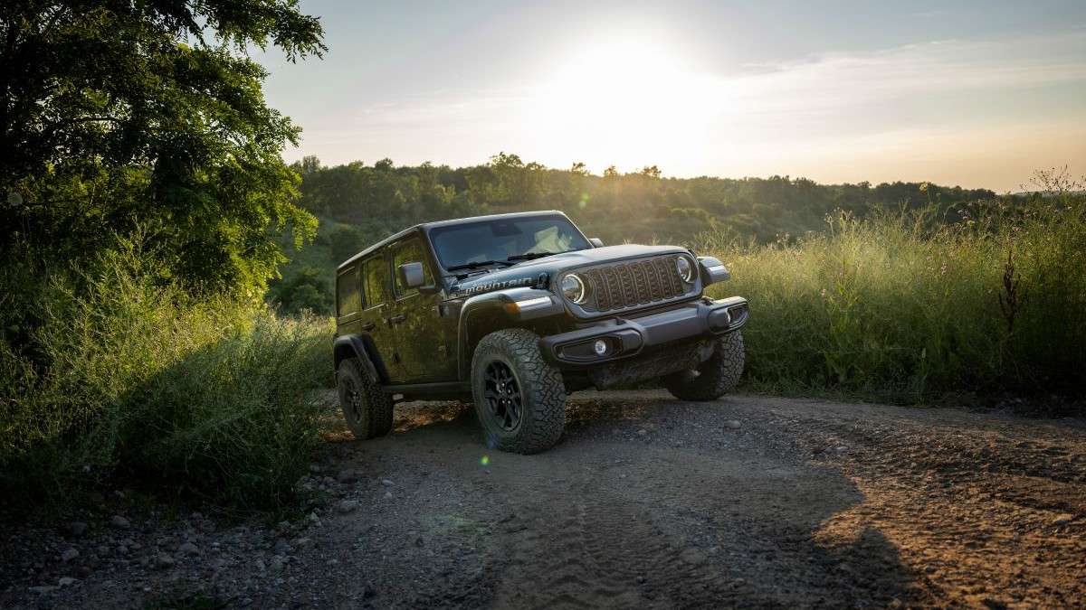 Jeep Creates its Most Affordable 2027 Wrangler Package Yet to Honor the Smoky Mountains