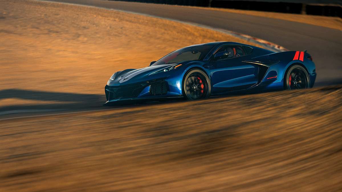 2027 Chevrolet Corvette Grand Sport Driving