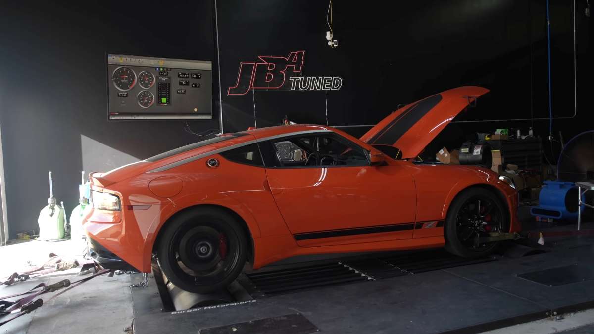 Nissan Z on the dyno - before an after mods