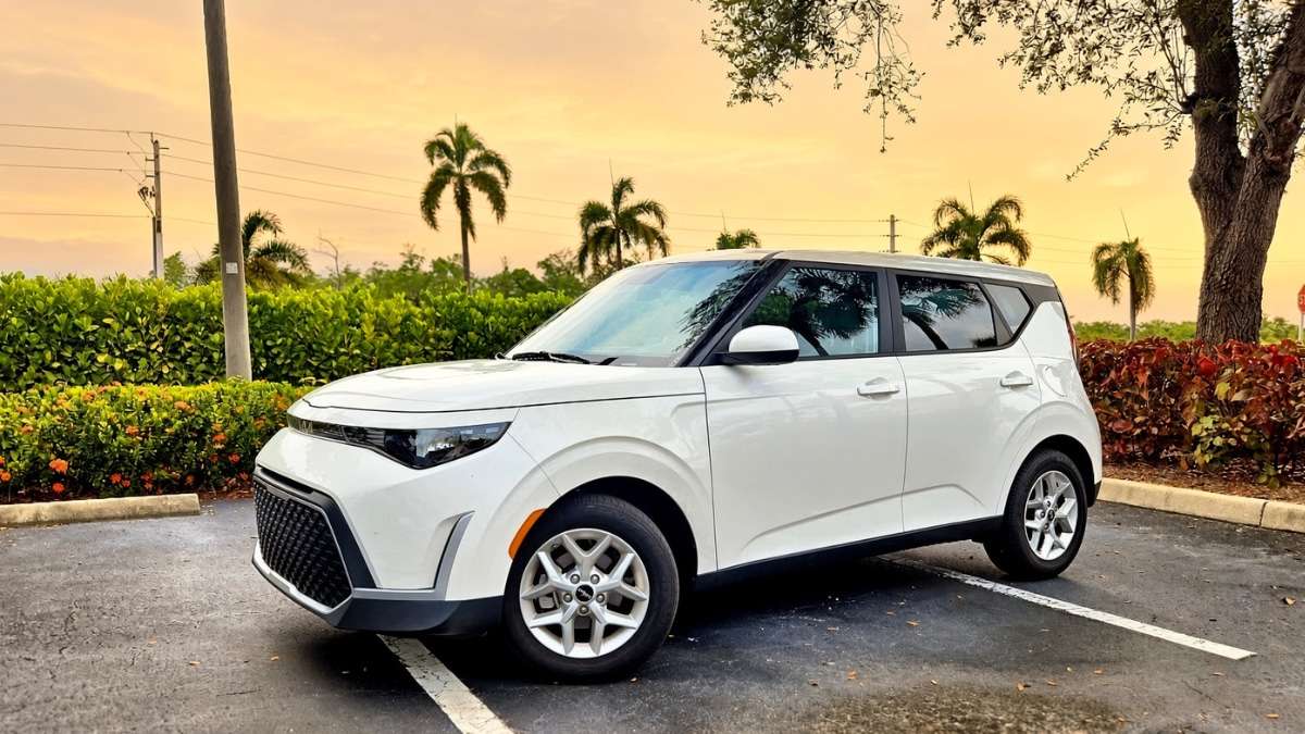 The $22K to $27K Kia Soul Outsold Kia's Entire EV Lineup, Then Kia Dropped It, Even Though It Generated over 4,000 Deliveries Per Month