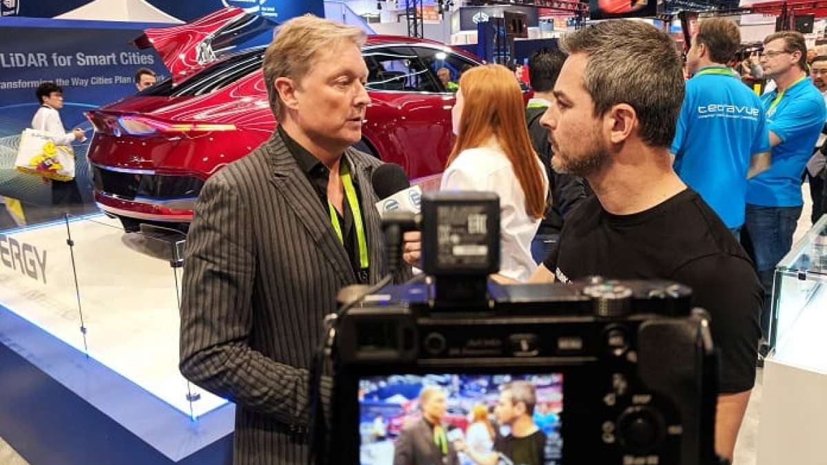 Alex Guberman speaks with H. Fisker at CES 2018