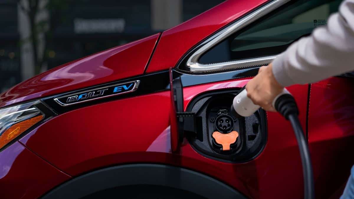 Chevy Bolt image courtesy of GM media support