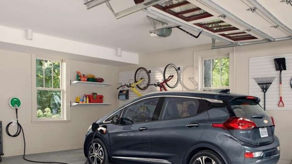 Chevy Bolt EV launch succeeds, Tesla's Model 3 launch fails.