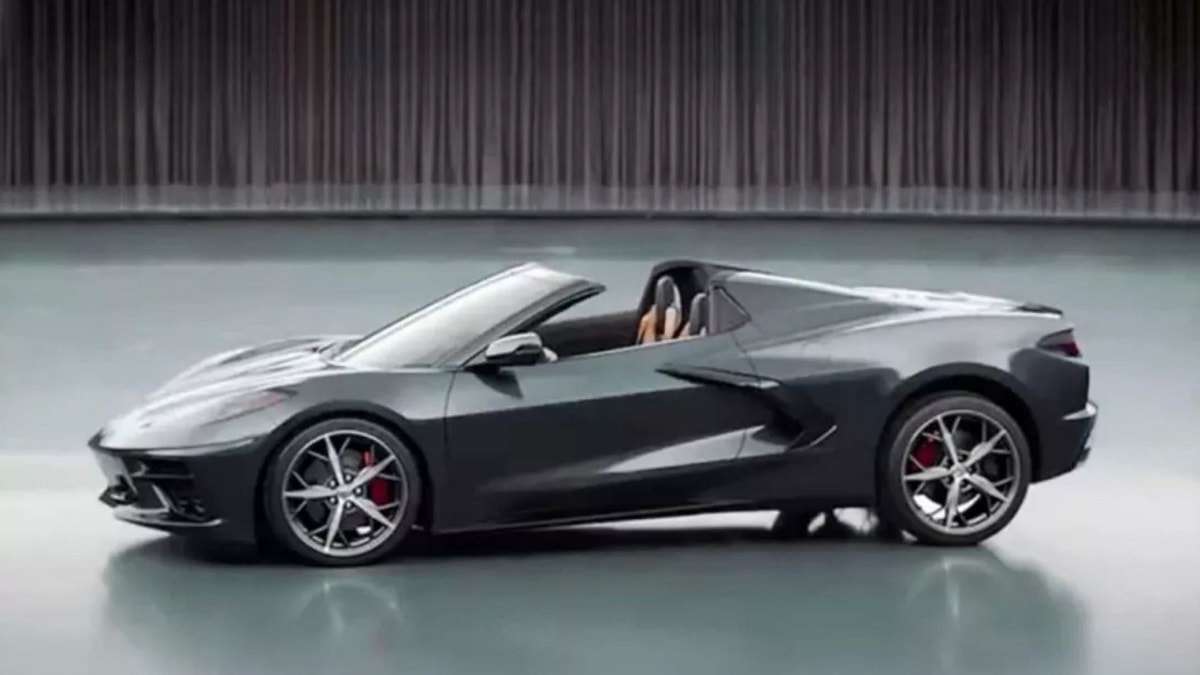 C8 Corvette 2020 Chevrolet Convertible Side View