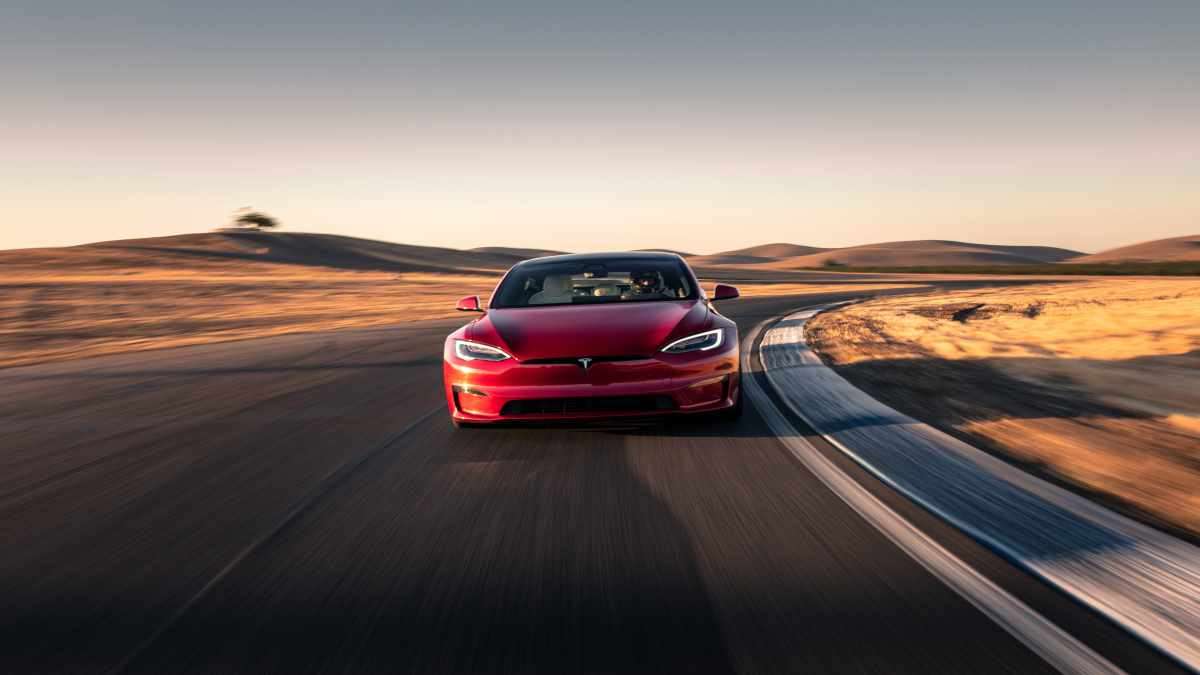 Can a Tesla Drive Itself In Bad Weather?