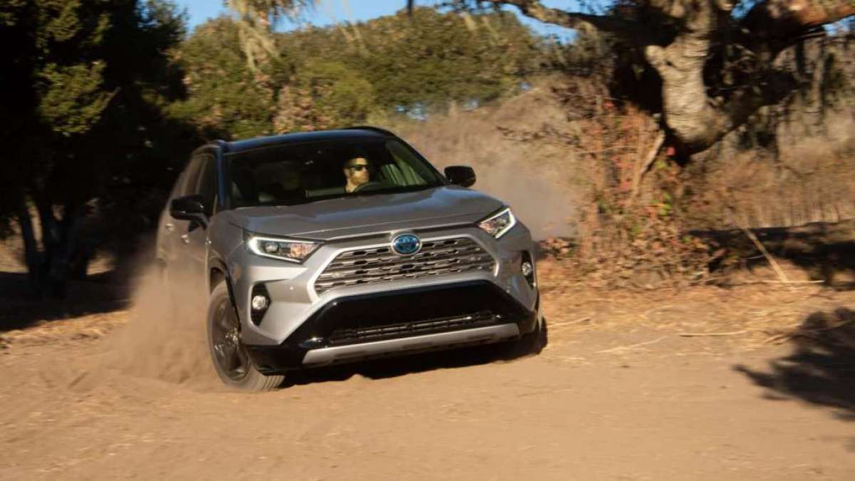 Canadian 2022 Toyota RAV4 Hybrid Customers Are in For a Long Wait
