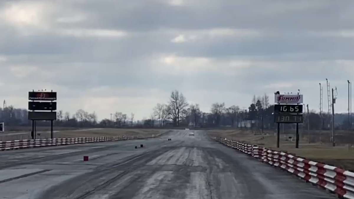 C8 Corvette Runs a 10.65