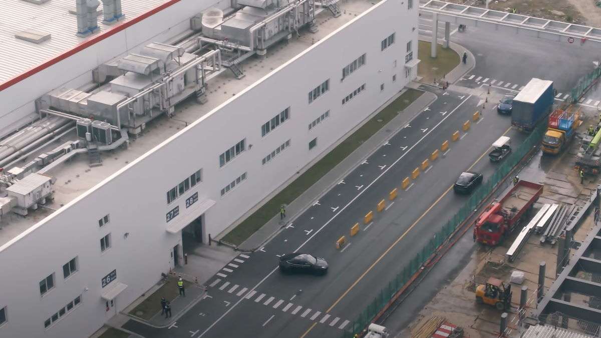 A Model Y Leaves Giga Shanghai Every 38 Seconds
