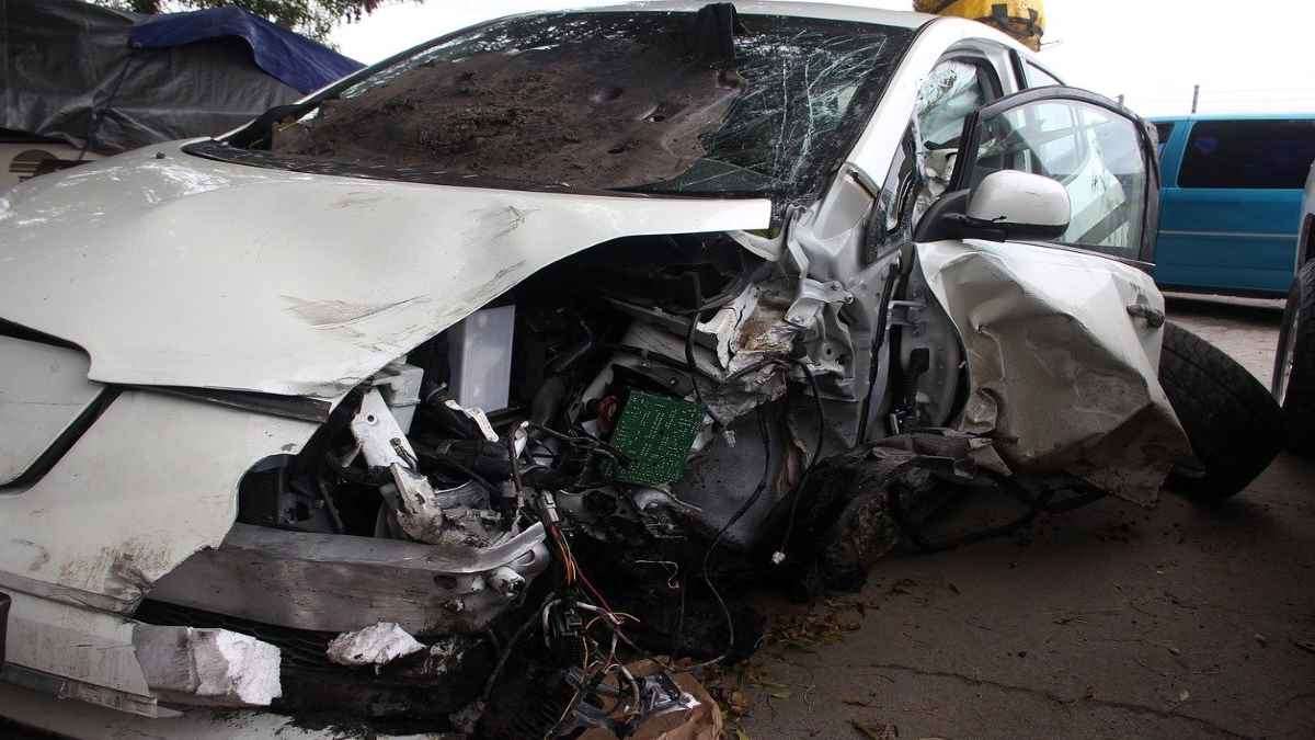 Simple Physics Makes Many EVs the Winner in a Crash