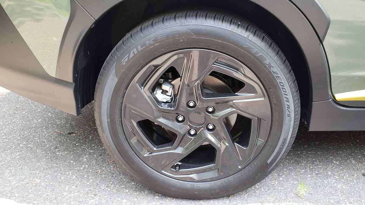 Falken ZEIX ZE 001A A/S tire image by John Goreham