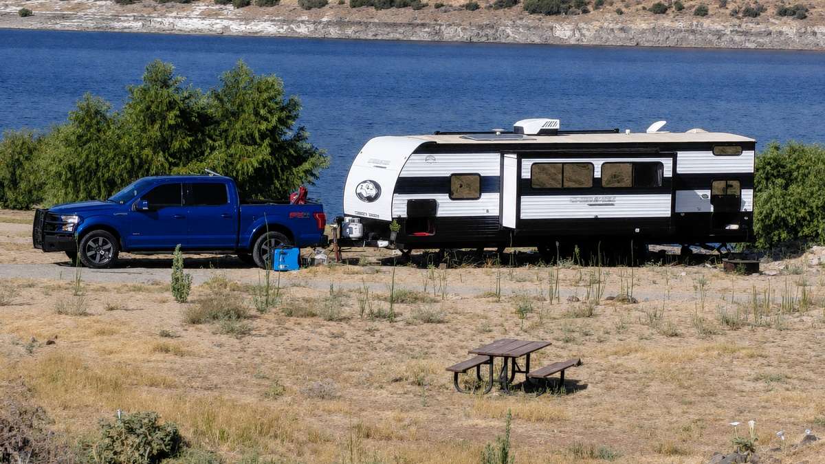 A 2021 Ford F-150 Driver Says His Stock 2.7L EcoBoost Tows 11,900 Lbs “No Sweat,” 1,800 Lbs Over Ford’s Maximum for That Engine