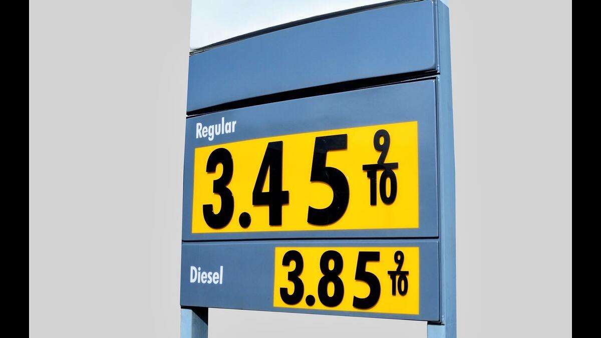 Recommended Hybrids and Non-Hybrid Cars that Save on Gas