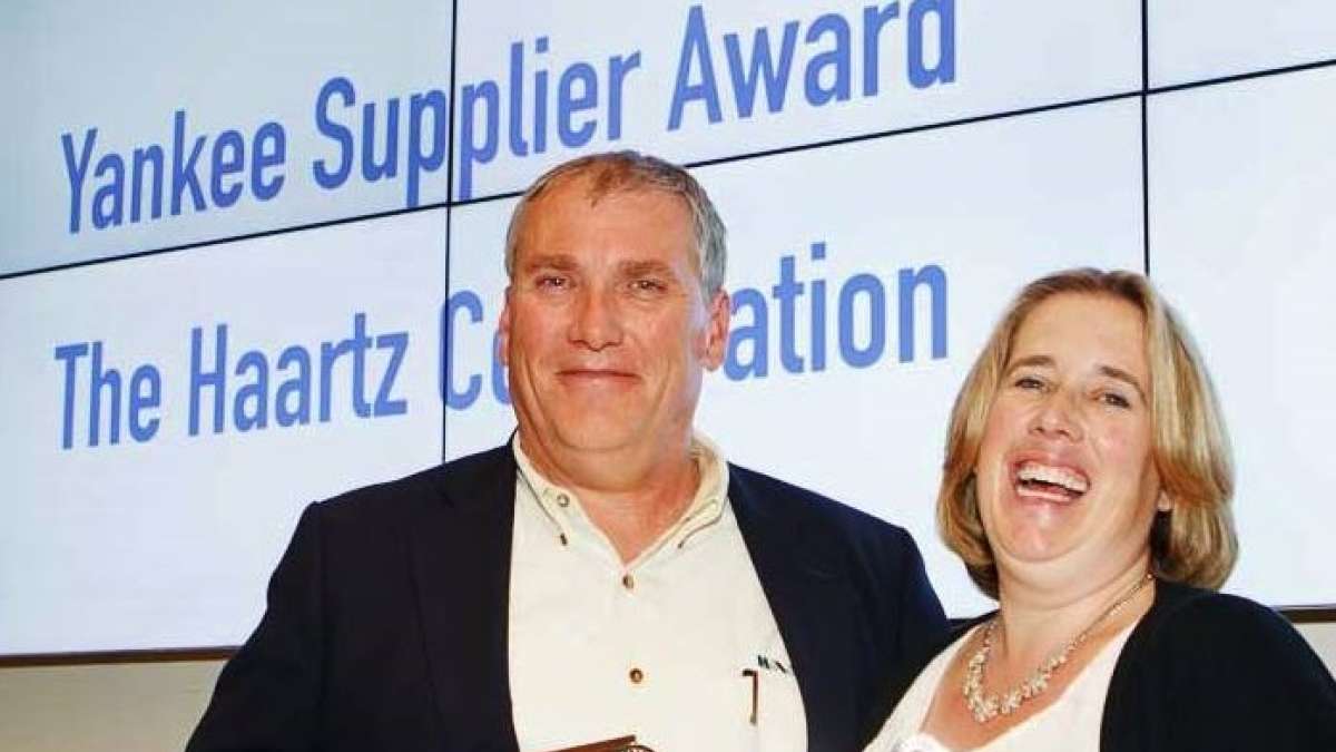 Soft interior and soft exterior trim manufacturer, Haartz, earns top supplier award from the New England Motor Press Association.