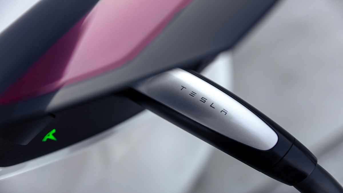 How Tesla Magic Dock Actually Works