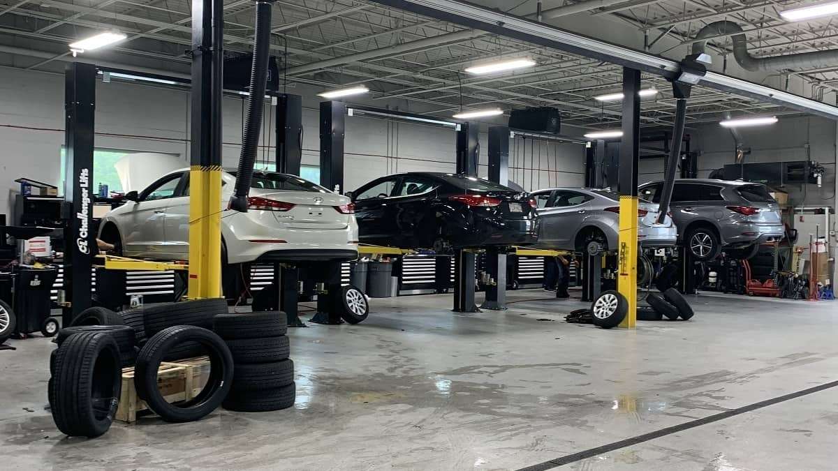 Image of auto service area by John Goreham