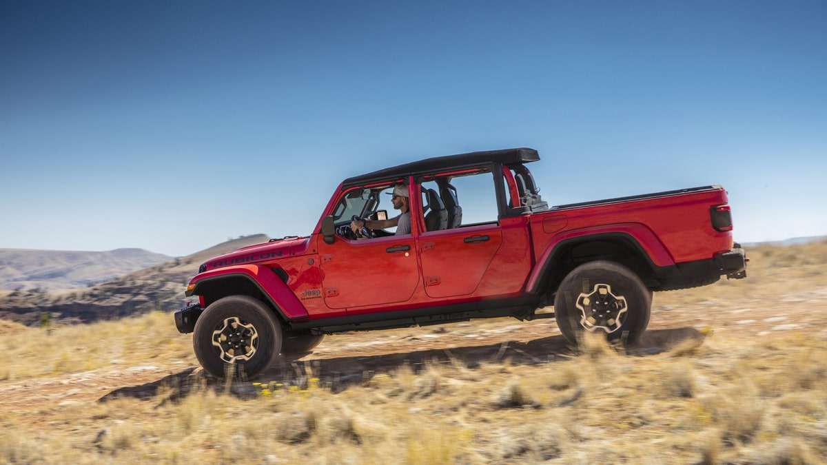 Jeep Now Offering Half Doors for 2021 Jeep Gladiator