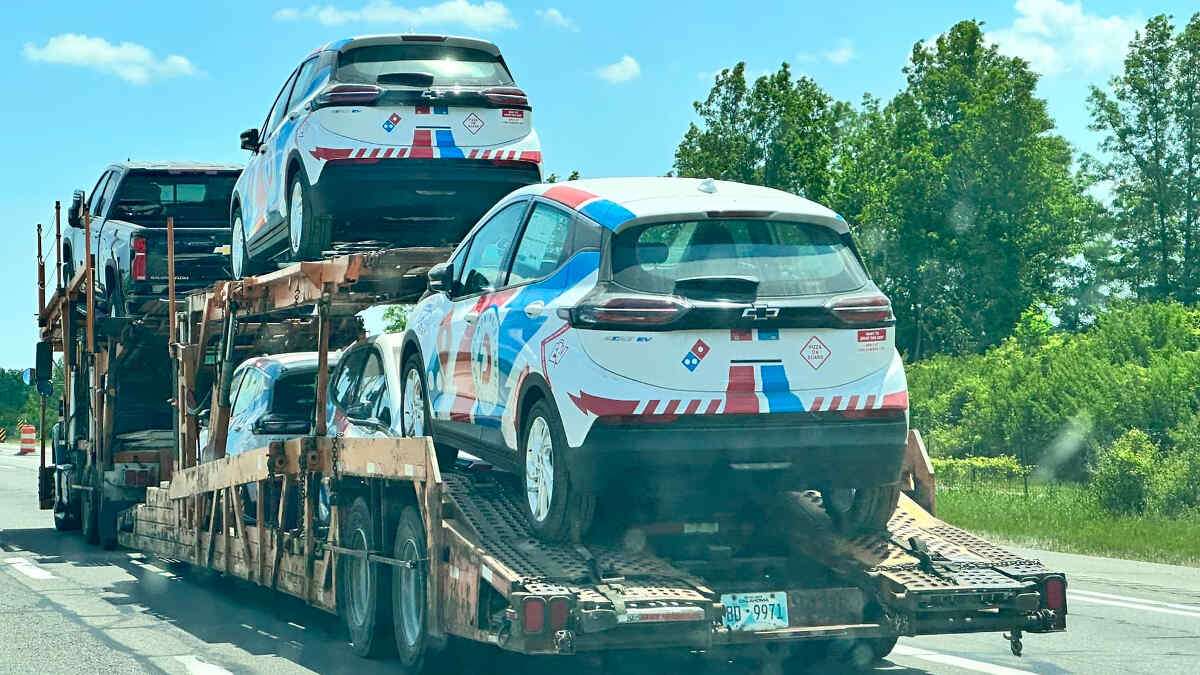 Chevrolet Bolts Dominos