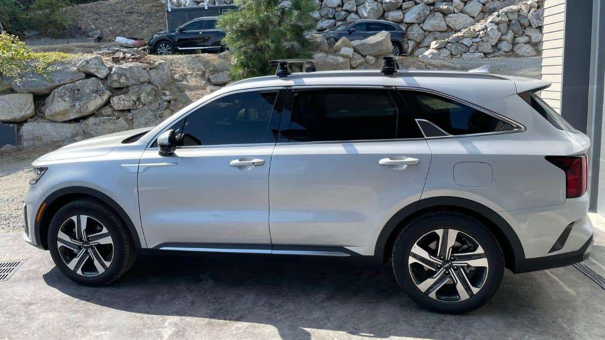 Silver Kia Sorento PHEV