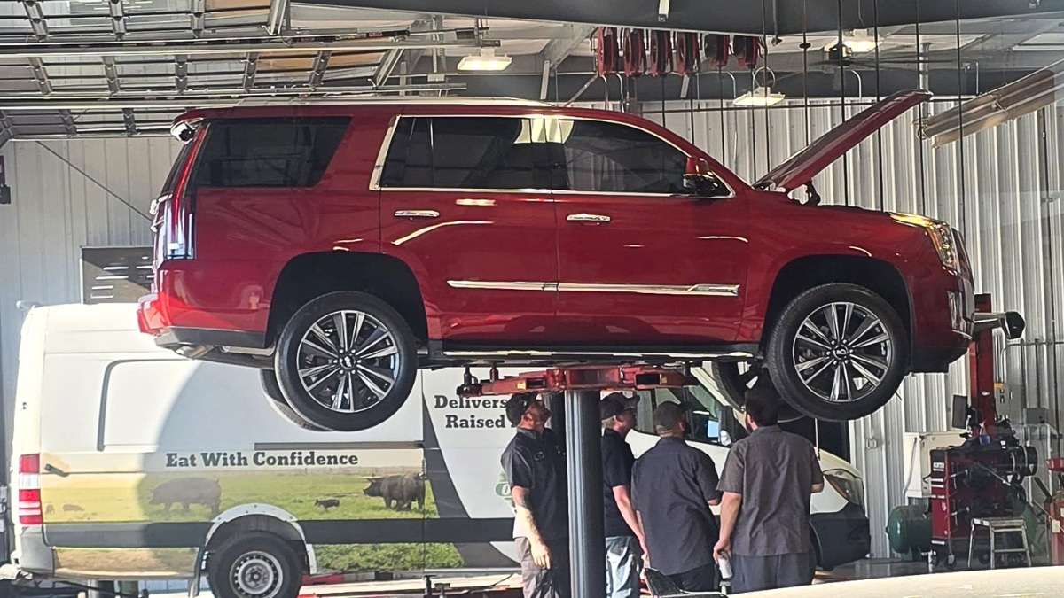 A 2015 Escalade Owner Spent Thousands in His First 20 Days of Ownership, but His Warning Is Really About Budgeting, Not the SUV