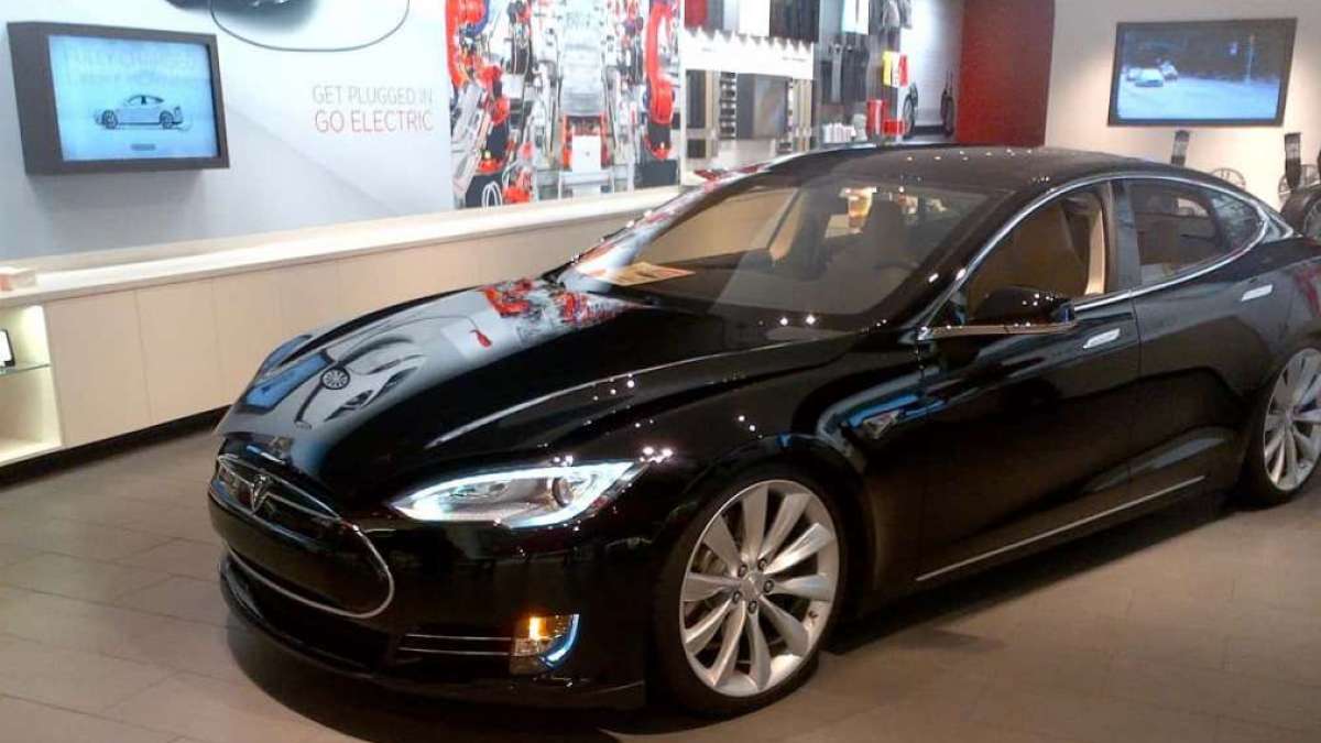 Tesla Model S image by John Goreham