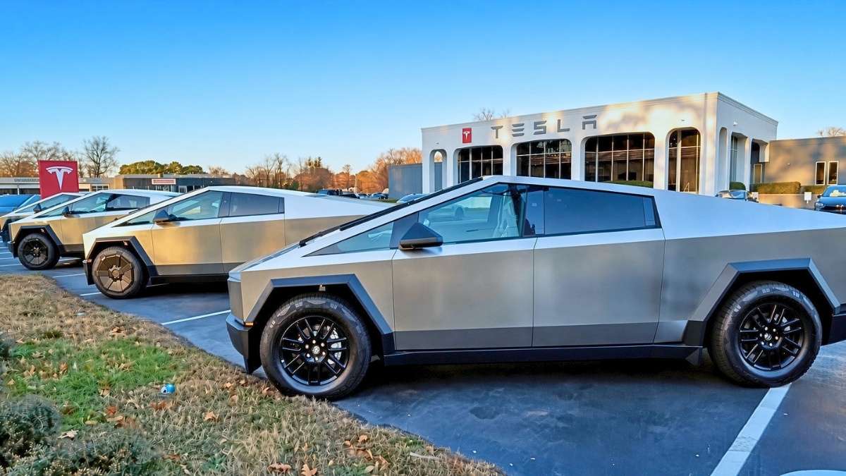 A Tesla Cybertruck Owner Says Instead Of Buying New Tires, He'll Just Buy a New Cybertruck – He Adds, “$2,200 for New Tires or $8,000 to Trade Up to a Brand-New 2026 Cybertruck”