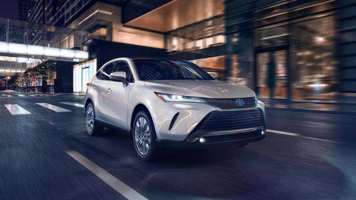 Read This If You Are Stuck Between 2022 RAV4 Hybrid and 2022 Venza Hybrid