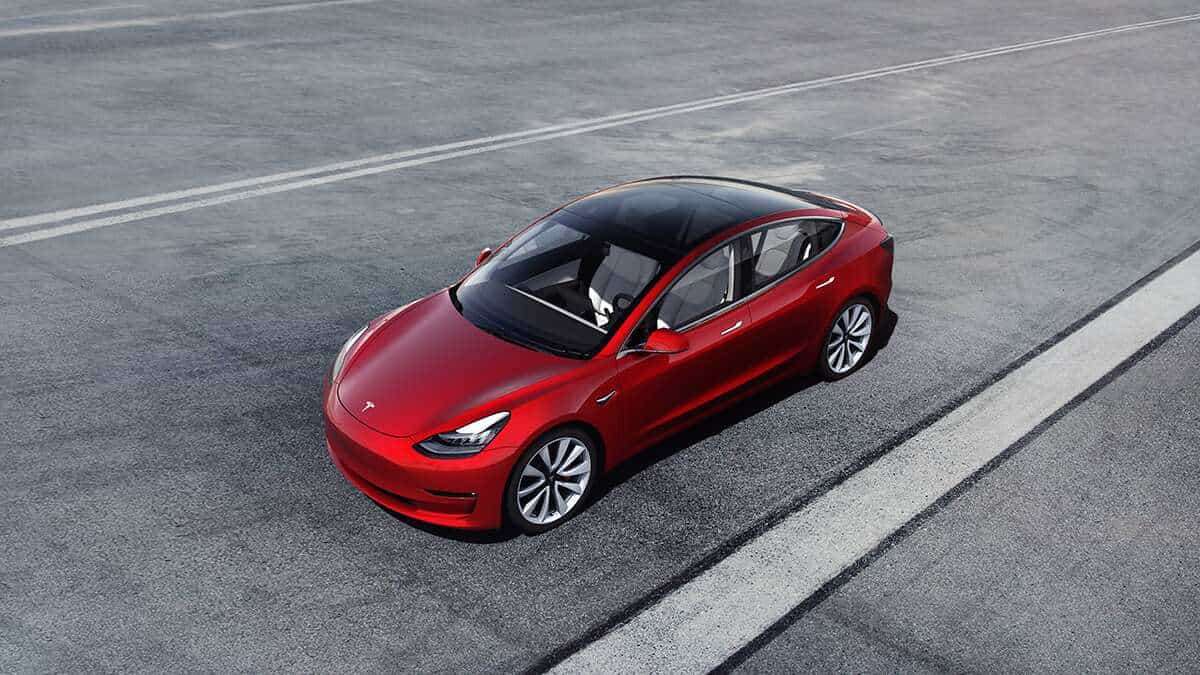 Tesla Model 3 Red